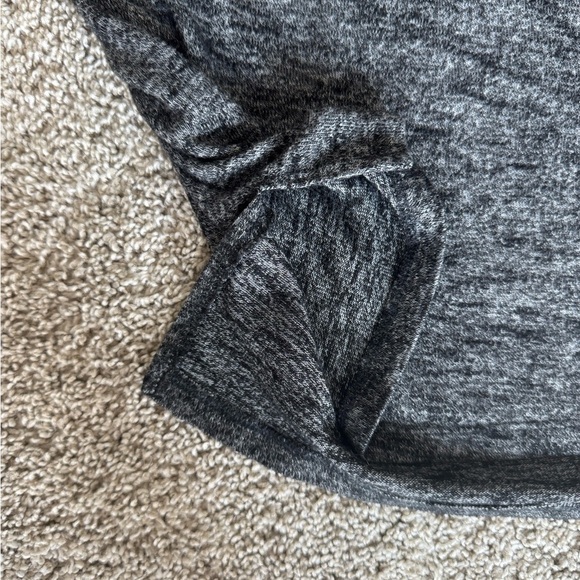 Maternity Long Sleeve Top Charcoal Gray Fall maternity shirt soft Size Large - Picture 5 of 10